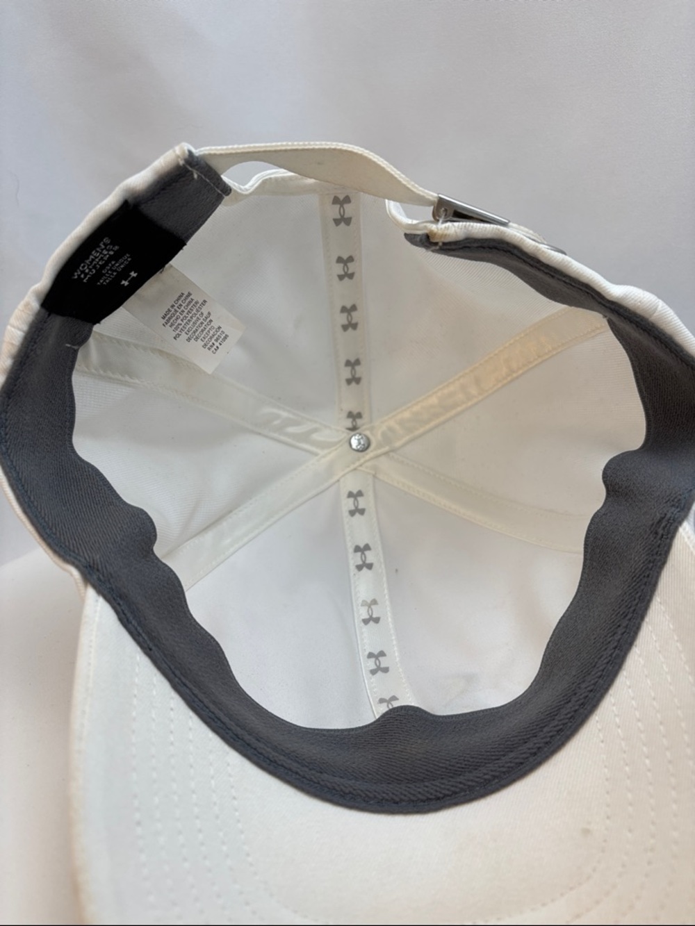 Under Armour White Cap with Silver Logo Embroidery - Picture 6 of 6